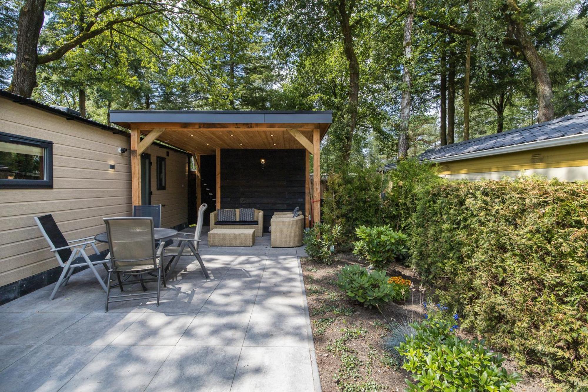 Veluwe Hoenderloo Luxury Chalet With Private Sauna And Hot Tub - Swimming Pool Tennis Court Supermarket Bowling Alley Theatre And Entertainment For Children Екстер'єр фото