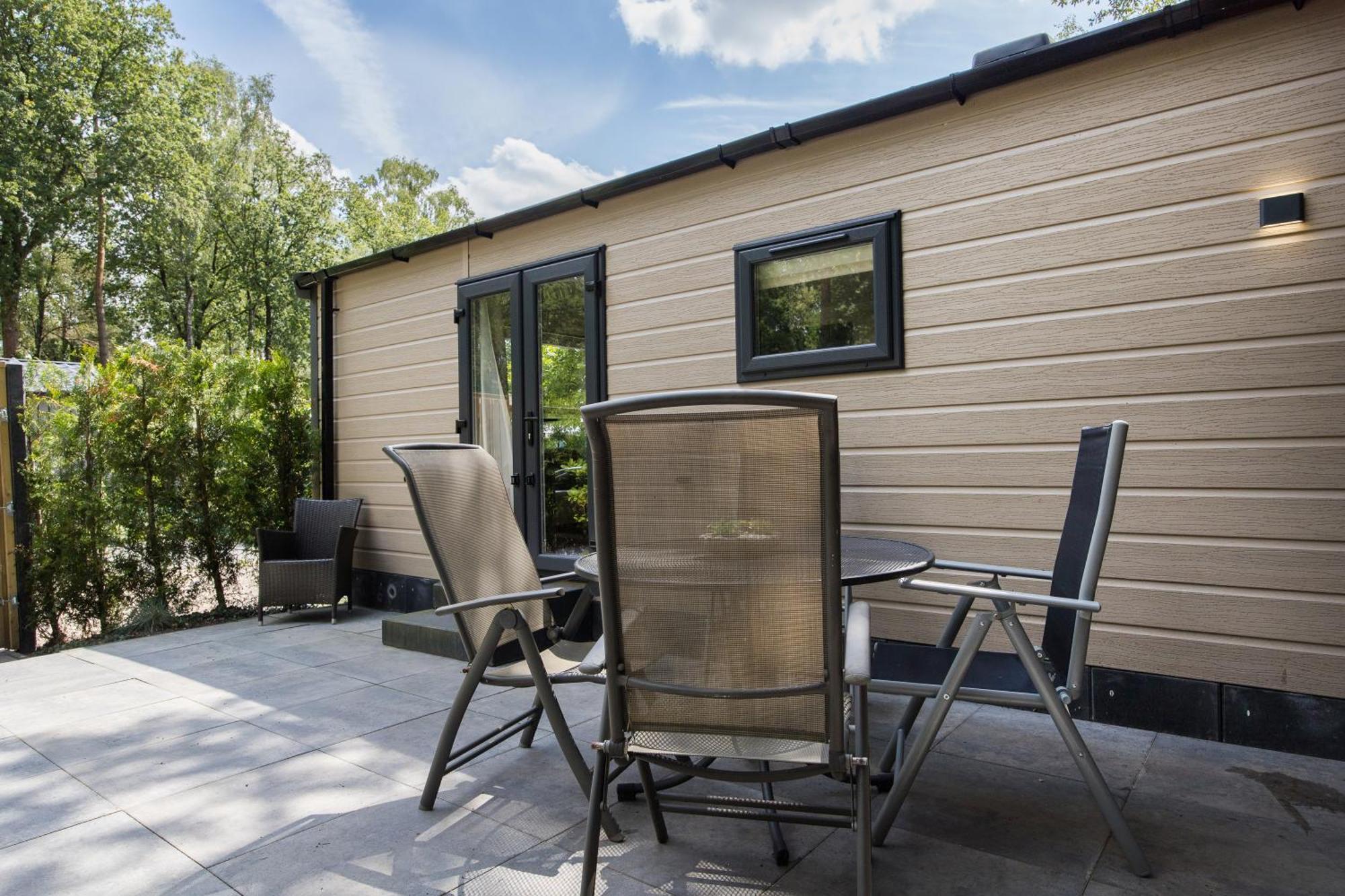 Veluwe Hoenderloo Luxury Chalet With Private Sauna And Hot Tub - Swimming Pool Tennis Court Supermarket Bowling Alley Theatre And Entertainment For Children Екстер'єр фото