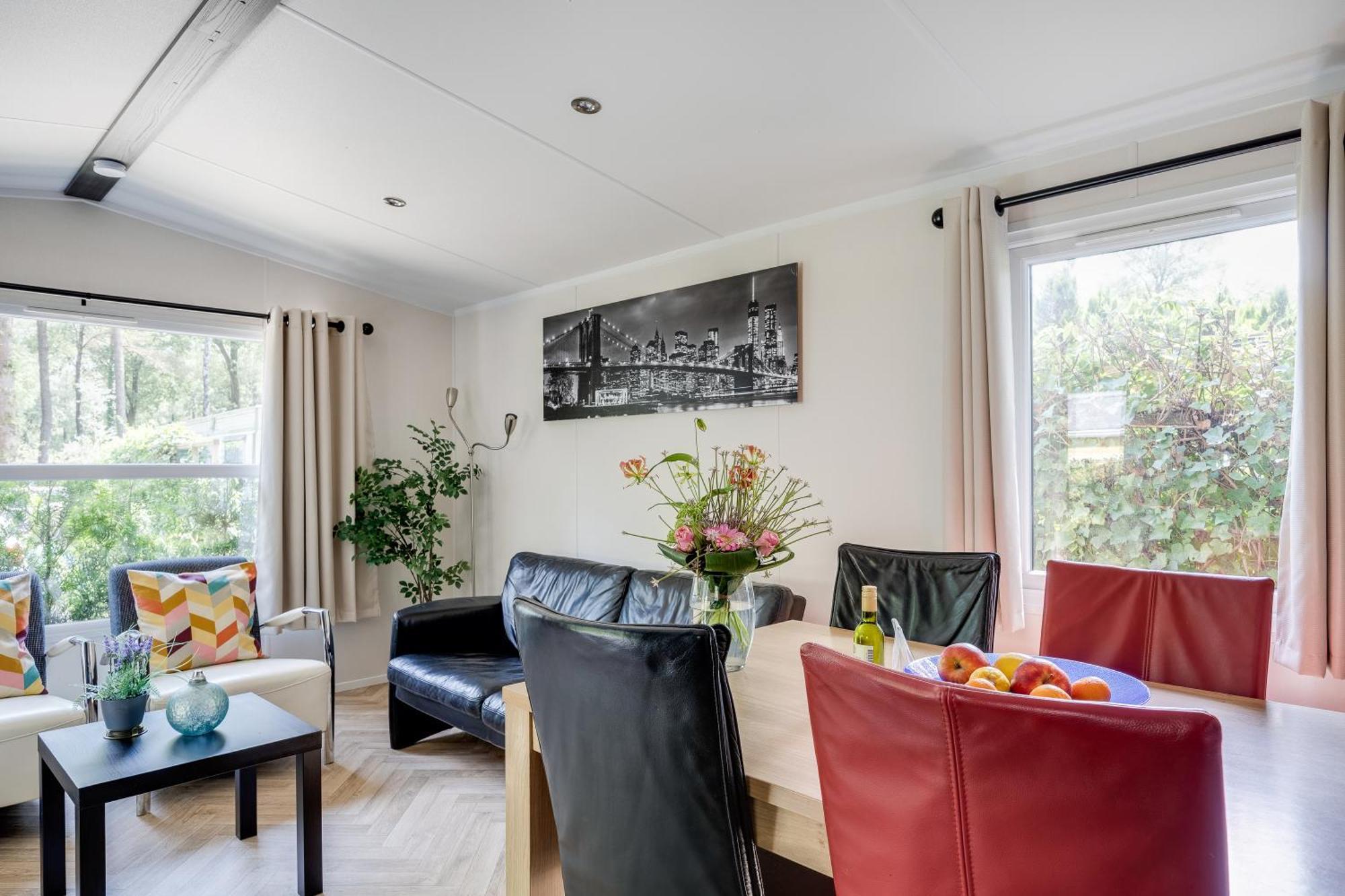 Veluwe Hoenderloo Luxury Chalet With Private Sauna And Hot Tub - Swimming Pool Tennis Court Supermarket Bowling Alley Theatre And Entertainment For Children Екстер'єр фото